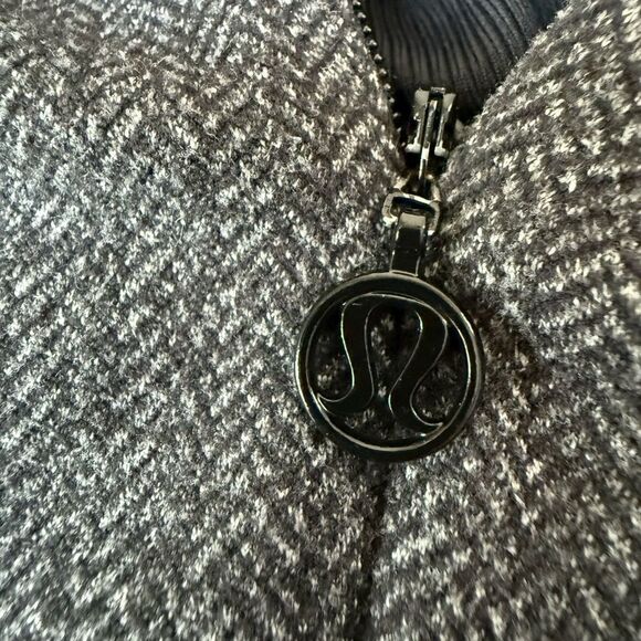 Lululemon Base Runner 1/2 Zip Heathered Herringbone Black Size 10 - Picture 6 of 12